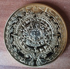 Medaille Mayakalender Azteken Sonnenscheibe Pyramide vergoldet