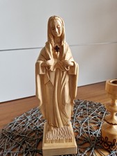 Sakrales Duo: Holzschnitzerei