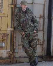 US Nässeschutzjacke Regenjacke Tarnjacke Trilaminat woodland