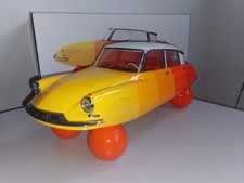 1:12 Citroen DS 19 Sur Ballons