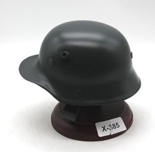 X-385 Deutscher Stahlhelm M16 *Mini*mit Holzständer
