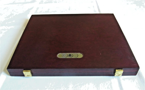 Münzkassette aus holz mit - 1,