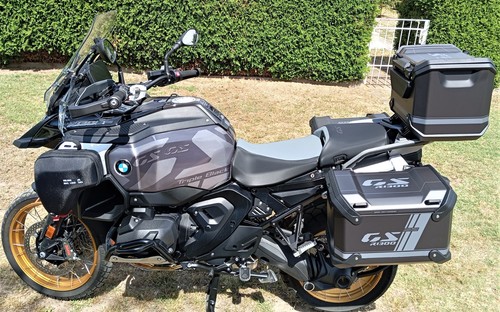 Bmw gs1300r triple - triple, black