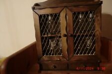 altes Gewürz-Regal/Schränkchen - Holz - aufhängbar -mit 12 Glasfläschen -Vintage