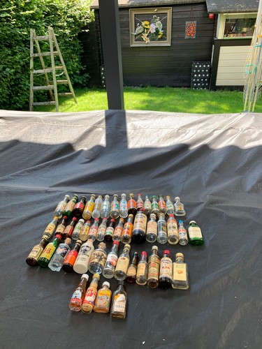Konvolut miniaturen likör - konvolut,