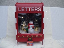 Spieluhr gross mit Schneegestöber Beleuchtung Musik Schneemann Letters ROT