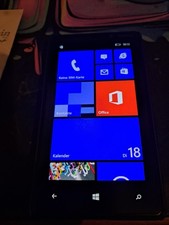 Nokia  Lumia 820 - schwarz -