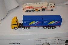 Siku LKW mit Auflieger und Container Maßstab 1/55