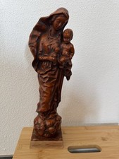 Handgeschnitzte Holzfigur