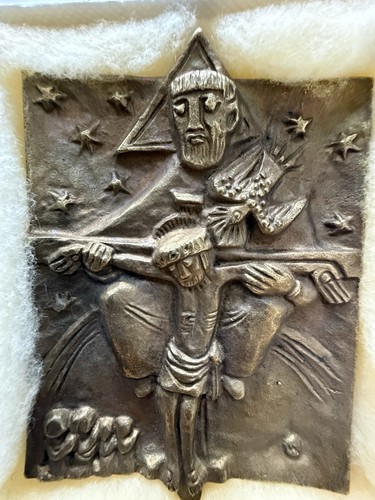 Reliefplatte aus metall - reliefplatte,