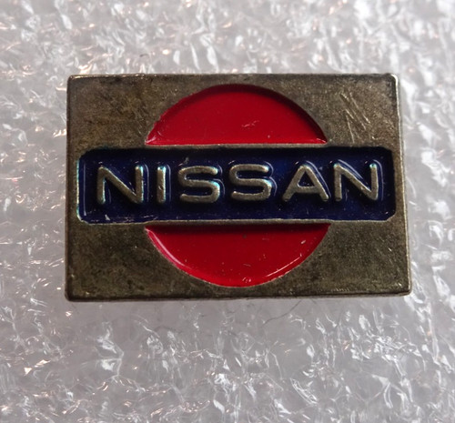 Nissan logo - ⭐️⭐️⭐️,