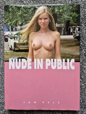 Nude in Public - Jan Vels -