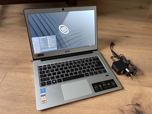 Laptop acer swift 113 31 - laptop, sf
