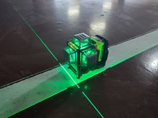 DeWalt DW089LG 12V Green Line