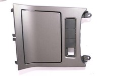 VW Golf 5 Aschenbecher