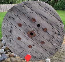 Holzkabeltrommel/ Gartentisch / Stehtisch Durchmesser 180 cm