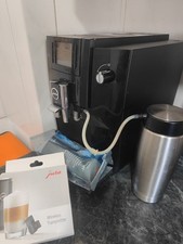 Jura E6 Black wie neu + Jura Milchbehalter + Jura Wireless + Jura Smart Filter