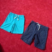 2 kurze Hosen Junge 110