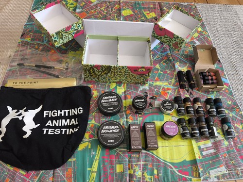 Lush make set emotional - lush, make-up