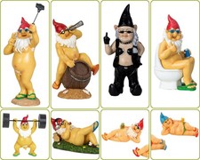 Lustiger nackter Zwerg im