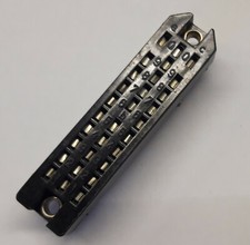 30 Pol / Pin Tuchel Buchsenleiste    / LF 11