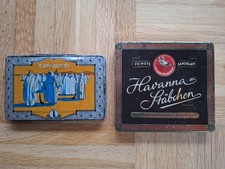 2 alte Blechdosen,Havana-Stäbchen , 20 Zigarillos, Senoussi No16, 12 Cigaretten