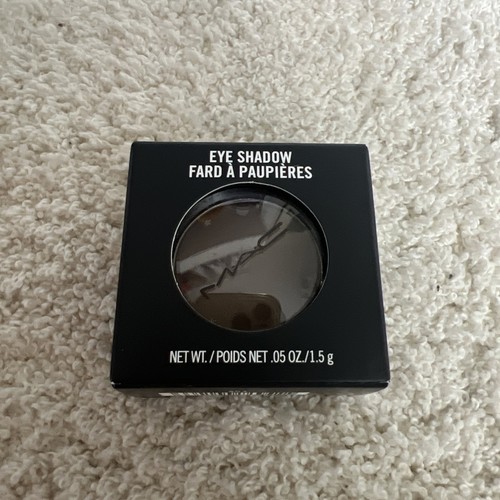 Mac eye shadow - satin, neu