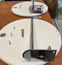 SCHÖNBUCH 2 Garderoben Modell FRISBI, Ausführung Chrom, weiß lackiert