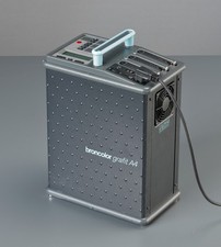 BRON BRONCOLOR Generator Grafit A4 Blitzgenerator 3.200 Ws Power Supply #328