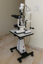 Spaltlampe mit motorisiertem Tischzubehör Augenoptik schneller kostenloser Ve...