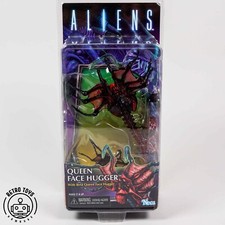 NECA QUEEN FACEHUGGER VS