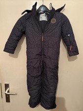 Schöner Topolino Schneeanzug