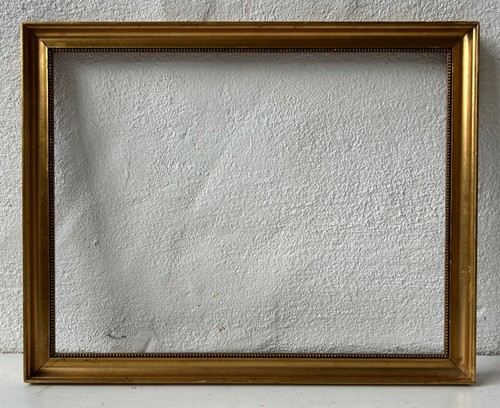 Gold picture frame profile - picture,