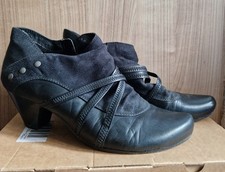 Caprice Hochfront Pumps