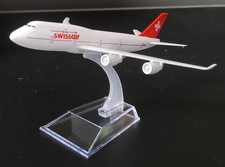 SWISS AIR BOEING 747 , FLUGZEUG MODELL , 16 CM  , METALL , MIT STÄNDER , NEU
