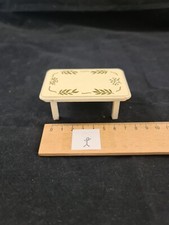 Tisch Couchtisch Beistelltisch alt Wohnzimmer Stube Puppenstube Möbel antik