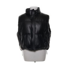 FB Sister, Outdoor Weste