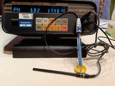 Microprocessor ion meter - microprocessor, ph/ion