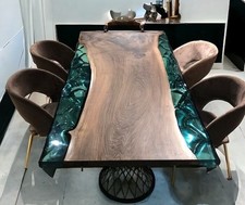 Smaragdgrüner Epoxidtisch -