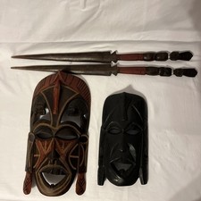 2 afrikanische Masken 2 Deko Holzspitzen Jambo 1983 Kenia