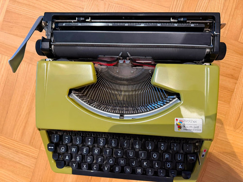 Brother deluxe 220 - brother,