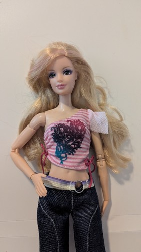 Barbie ooak made move - ooak,
