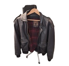 Schwarze Lederjacke Gr. 56 Marke Pilot