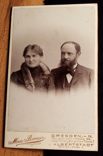 Paar mann mit bart frau - paar,