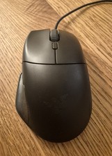 Razer Basilisk Essential Gaming Maus (bis zu 6400 DPI)