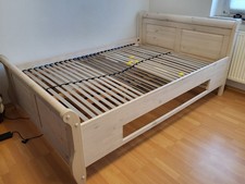 Landhausbett   Massivholzbett      140x200   