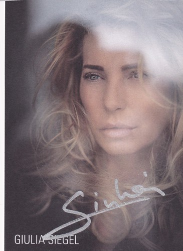 Autogramm giulia siegel - autogramm,