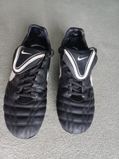 Nike Tiempo Mystic III SG Schwarz Fußballschuhe UK Größe 10 Eur 45