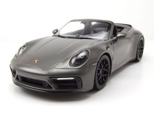 Porsche 911 Carrera 4 GTS