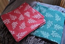H&M 2 Dekokissenbezüge "Tannenzweige", rot & grün, 50x50cm